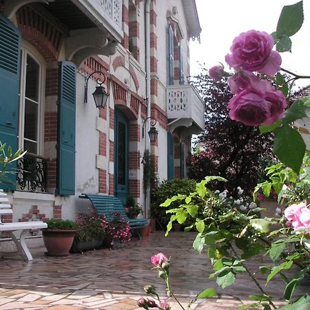Bed and Breakfast L'Oustal Bourges Zewnętrze zdjęcie