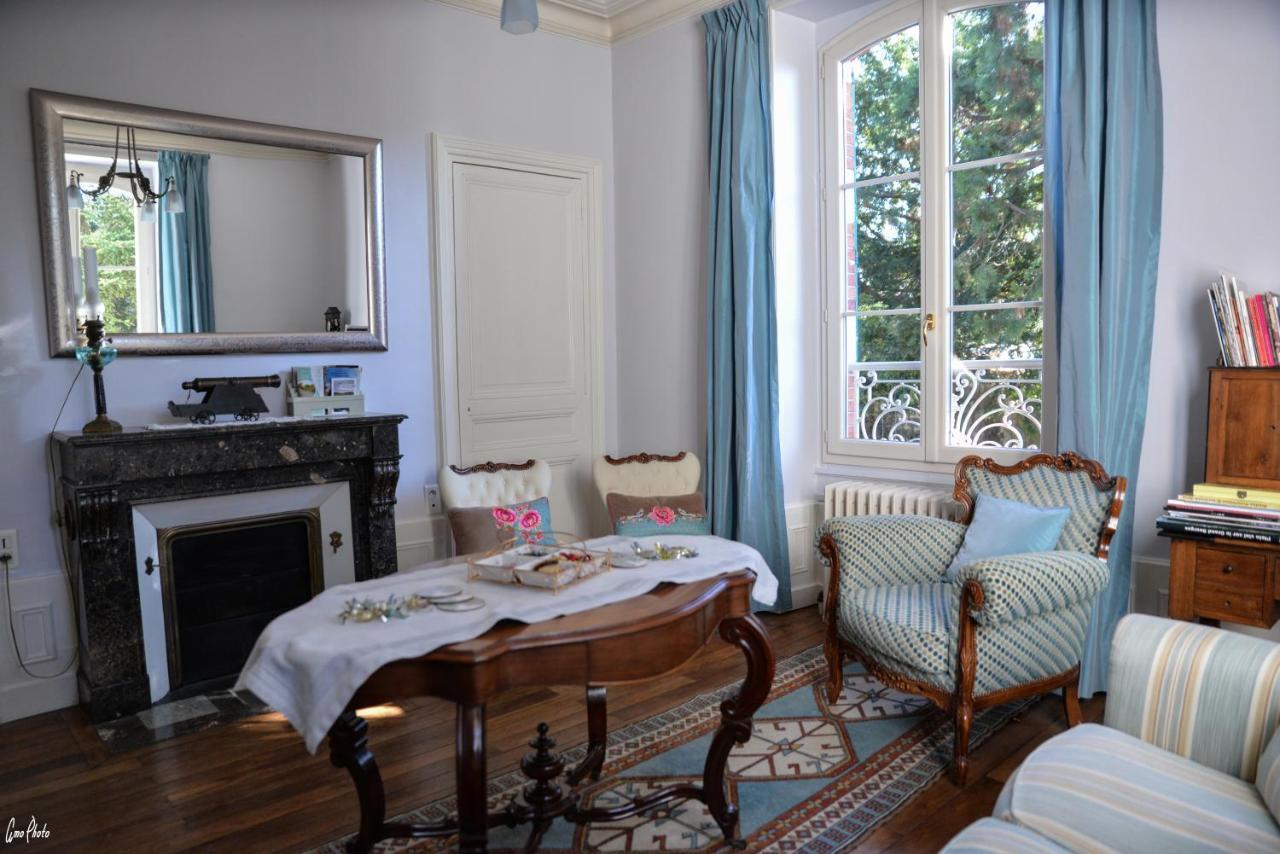 Bed and Breakfast L'Oustal Bourges Zewnętrze zdjęcie
